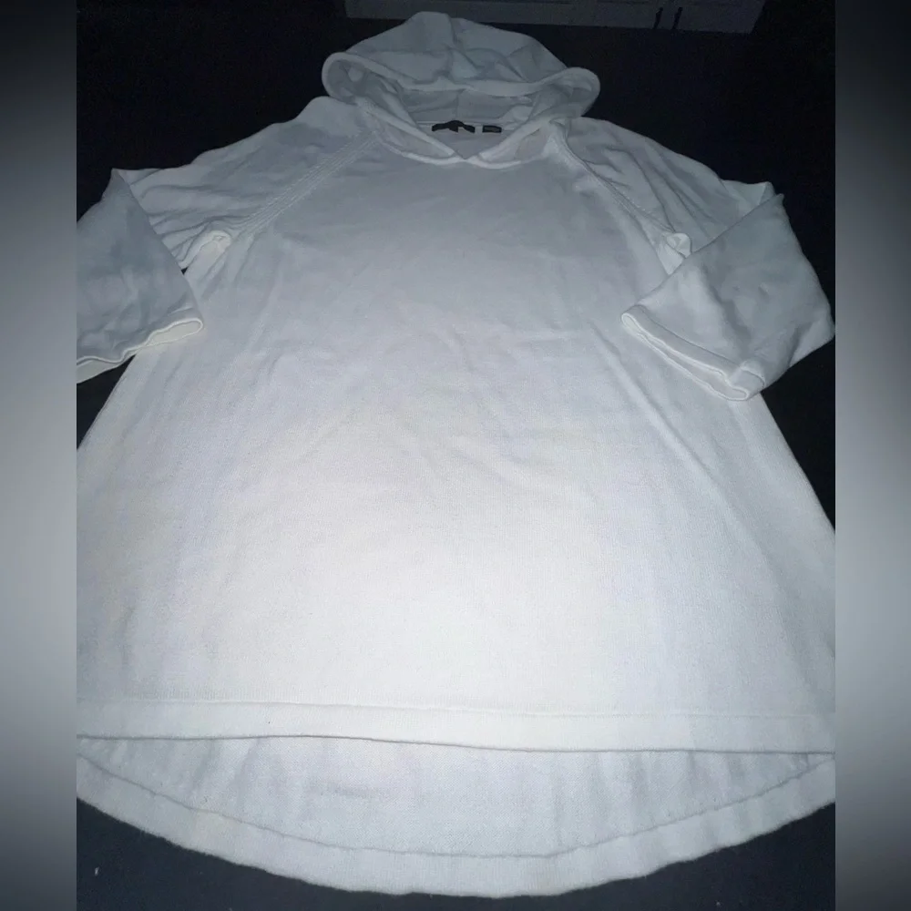 UEC JEANNE PIERRE WHITE HOODED SWEATER SZ M